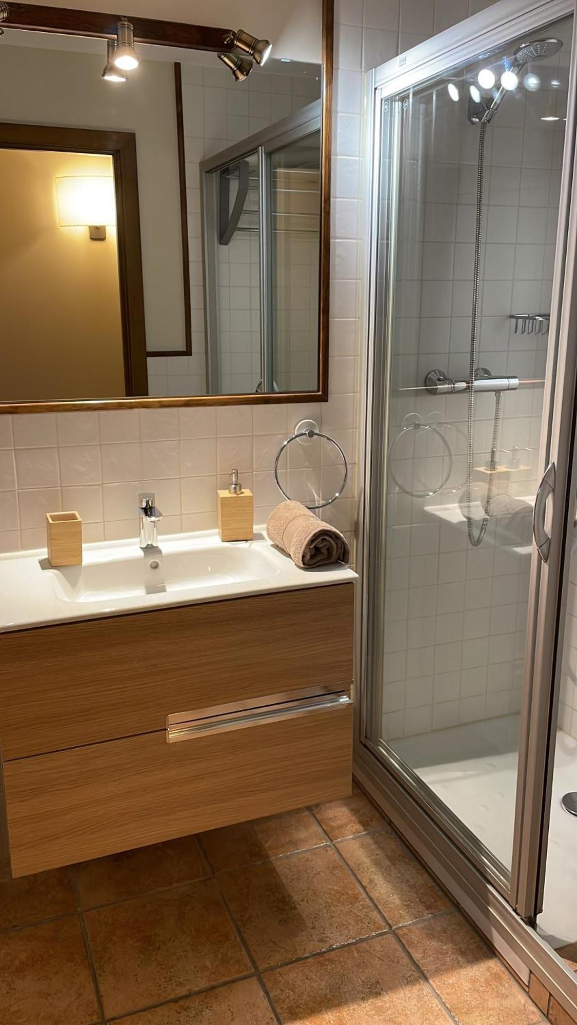 Apartamento Renovado Con Jardin Privado, Parking ,Wifi Y Piscina 奥塞雅 外观 照片